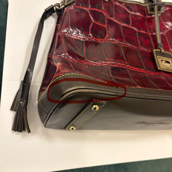 Dooney & Bourke Red Croc Embossed Leather Tote Bag | Large Shoulder Purse - Picture 13 of 15
